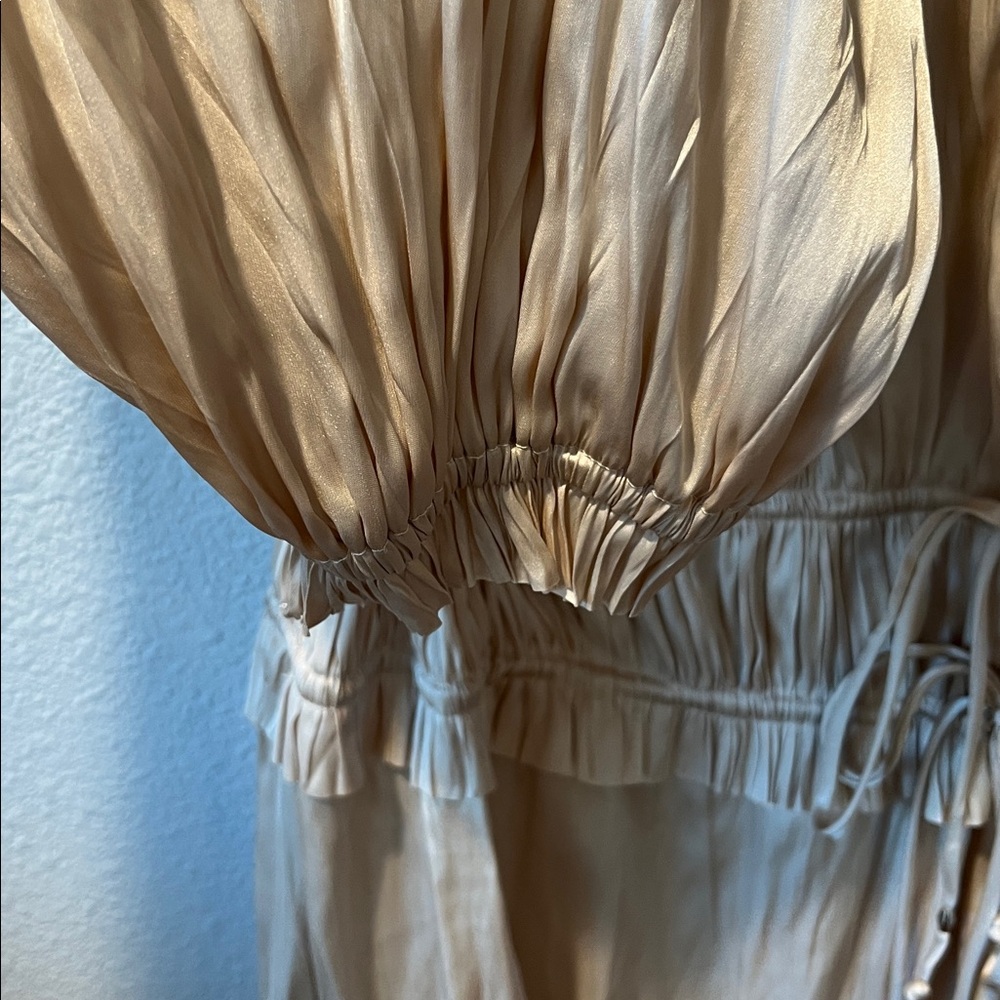 Ellie Tahari blouse in ecru. NWT. Beautiful and romantic. - Picture 7 of 10